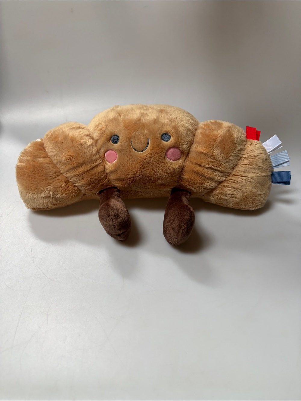 🌸Itzy Ritzy Sweetie Snuggles Plush-Chloe the Croissant